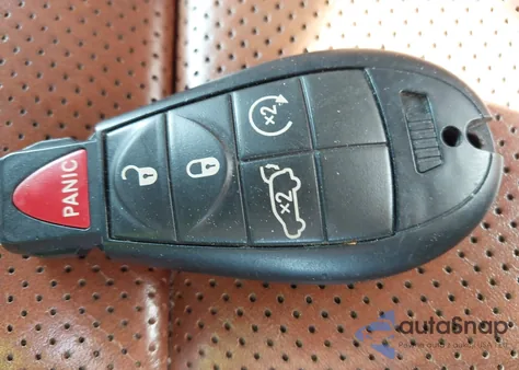 2012 Jeep Grand Cherokee Overland z USA, uszkodzony, nr VIN 1C4RJFCT5CC288288